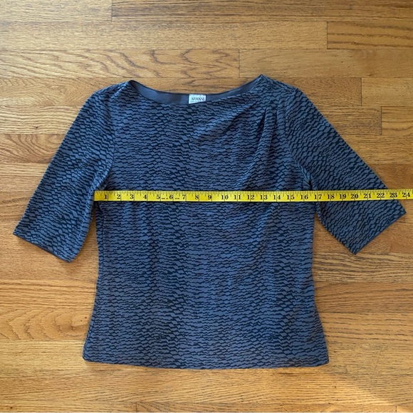 Armani Collezioni Shirt Women Size 10 Gray Asymmetrical Ruffle Blouse 3/4 Sleeve - Picture 3 of 7